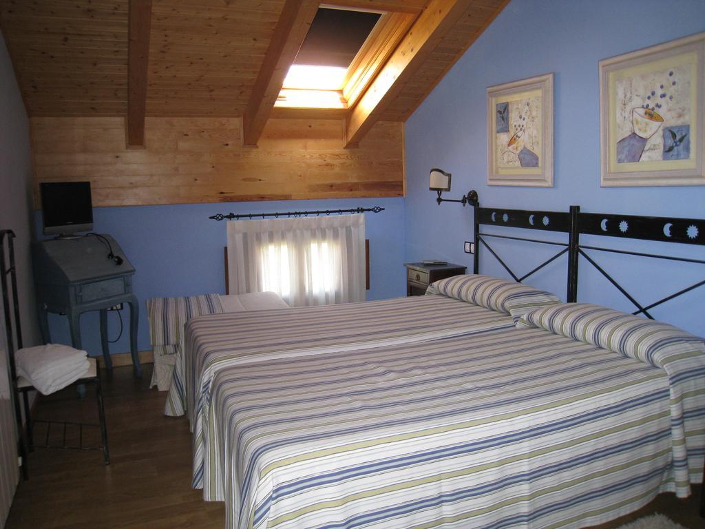 Casa Rural Patino Guest House Quintanas de Gormaz Luaran gambar